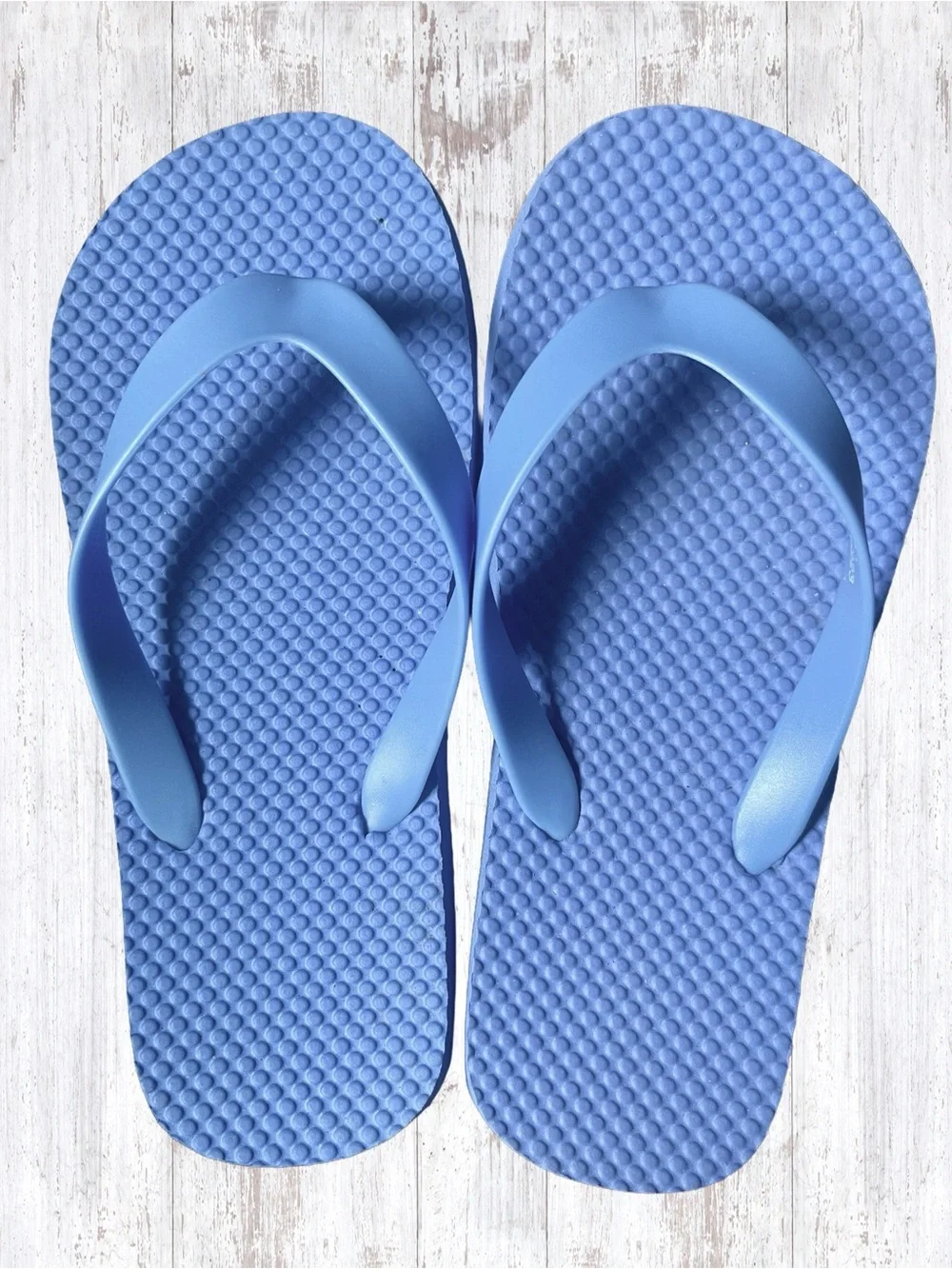 Athletic Works Blue Flip Flops Size Boy (L) 2-3. Only worn once!